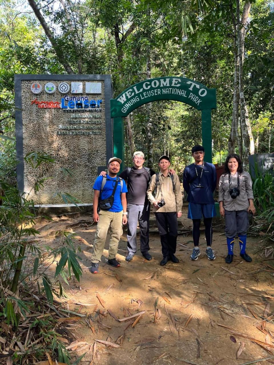 Pongo Guest House & Jungle Trekking ブキットラワン エクステリア 写真