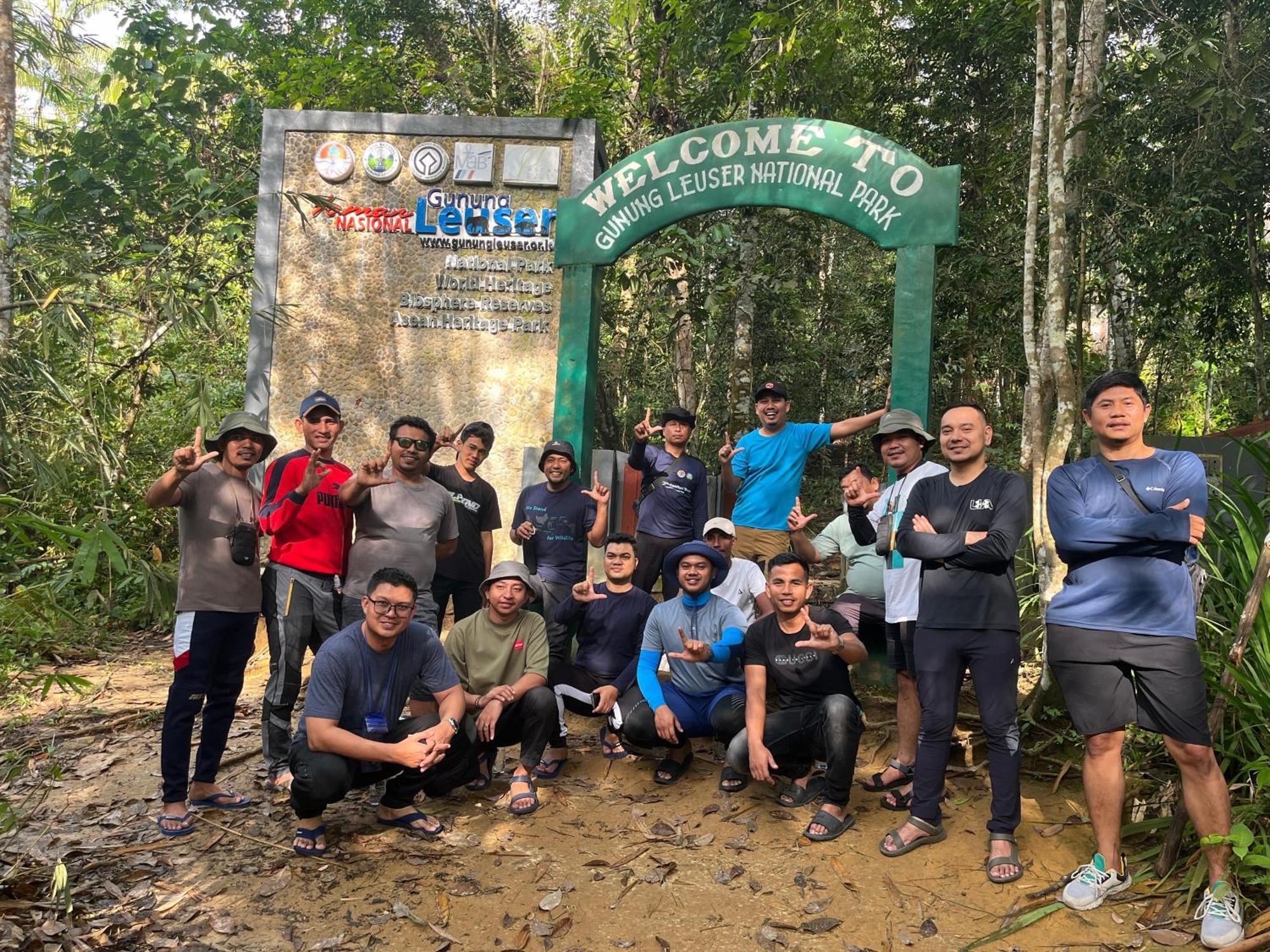 Pongo Guest House & Jungle Trekking ブキットラワン エクステリア 写真